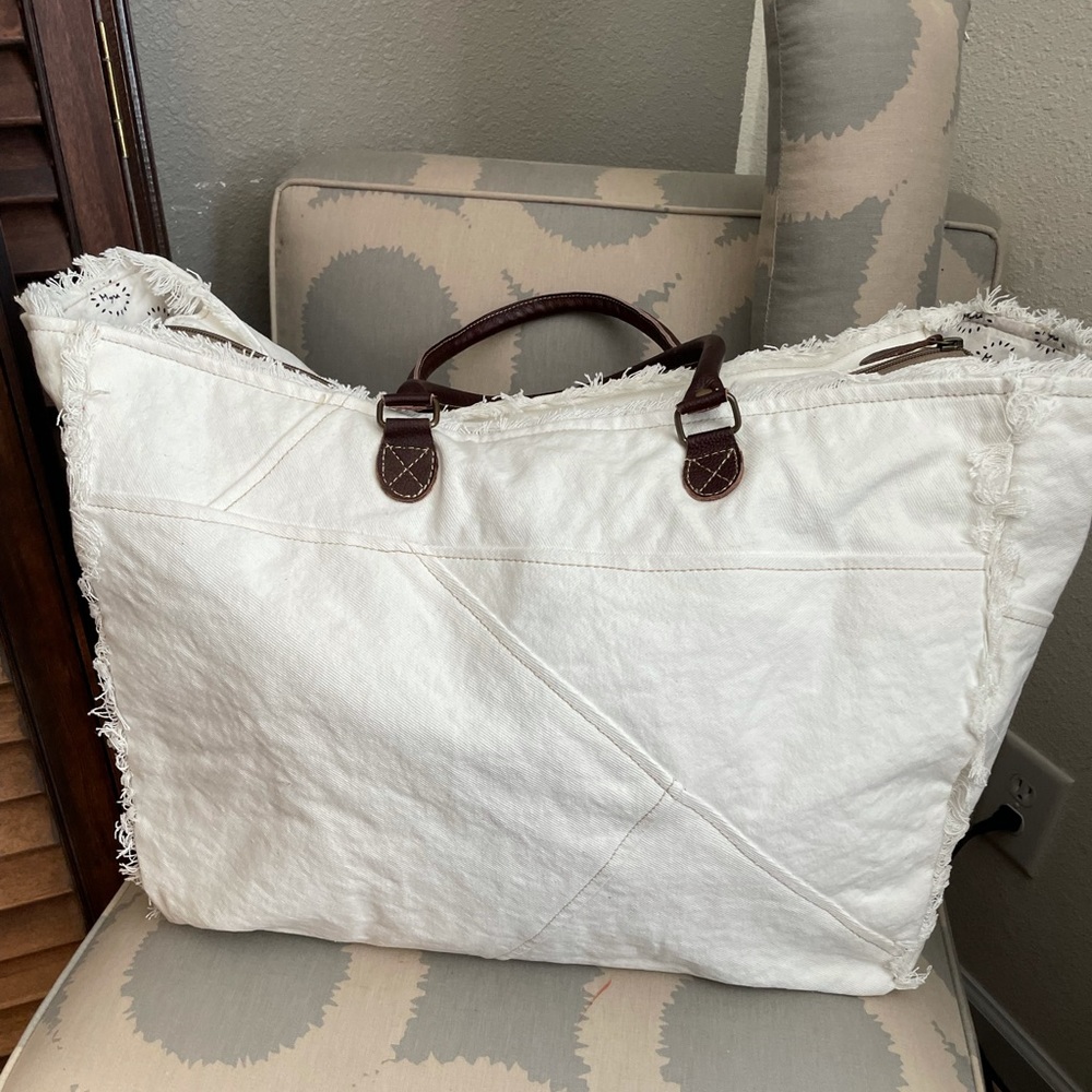 Myra Bag- Smashing Weekender Bag - Picture 3 of 11